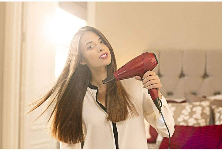 سشوار حرفهای رمینگتون Silk مدل AC9096، ۲۴۰۰ وات با موتور AC و فناوری یونی