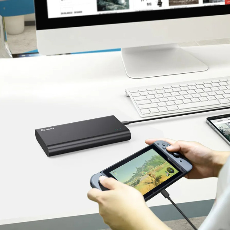 شارژر همراه جکری Titan S با ظرفیت 20100 میلیآمپر ساعت و توان 30 وات، پاوربانک USB-C مشکی